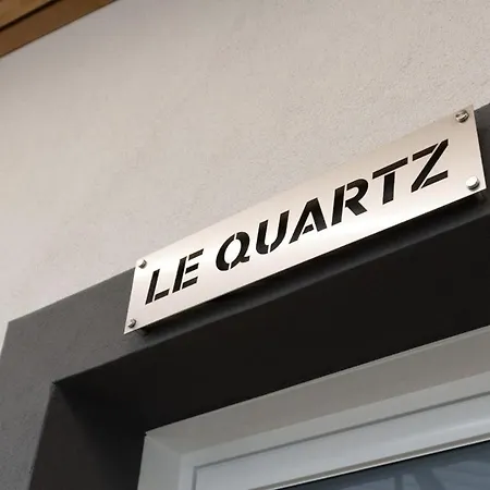 Le Quartz Inclus Petitdejeuner *